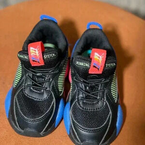 Puma Sunset sneakers size 6C